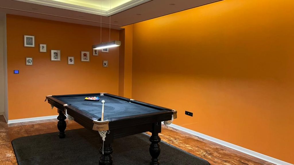 a9c23674-656f-4269-8f8f-99e0b343c907