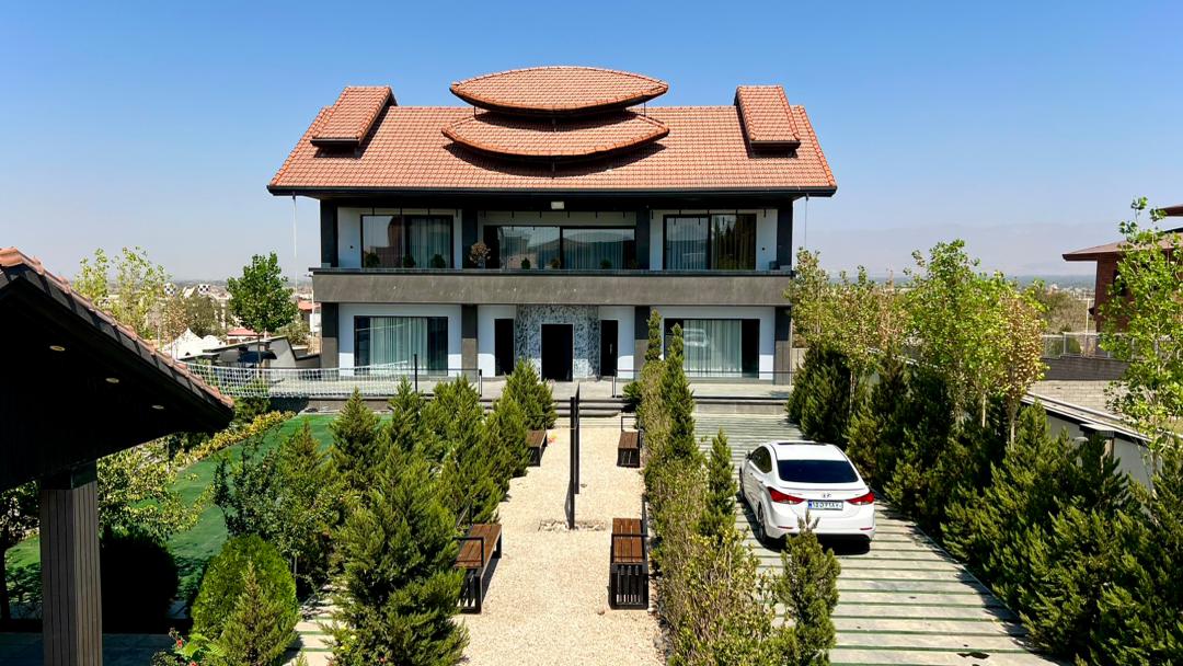 c3ec70f5-b784-4295-8389-b23d5d792537