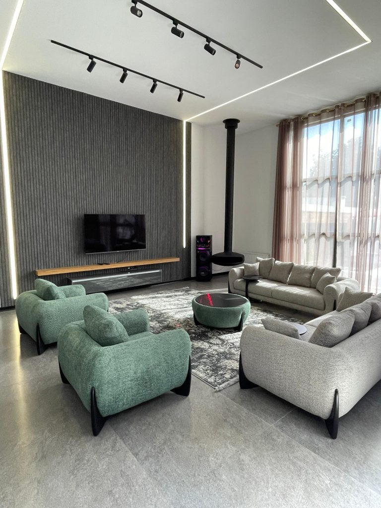 34c04cf0-b829-4746-9734-a92f8834d178