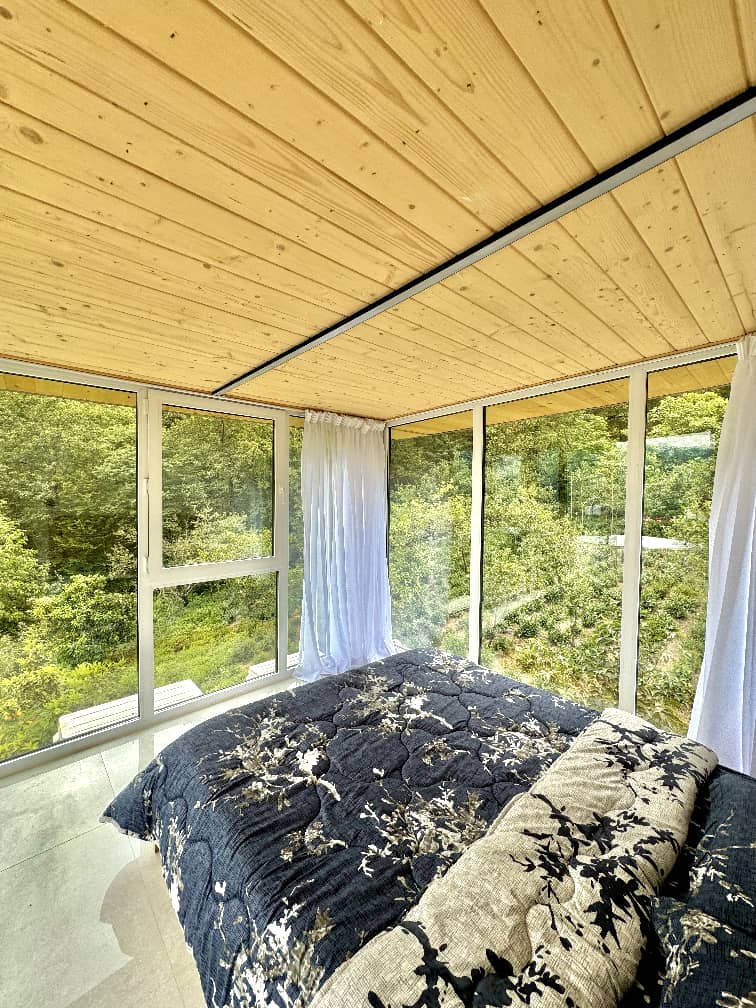 6e8d52e4-3120-4594-aefa-0a8a9ff9fa94