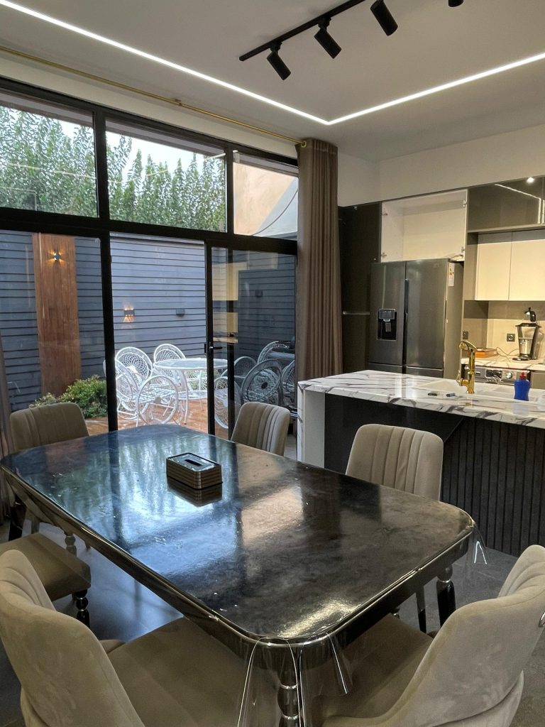 84a5ca73-b530-4896-b930-f8ff3ef3508c