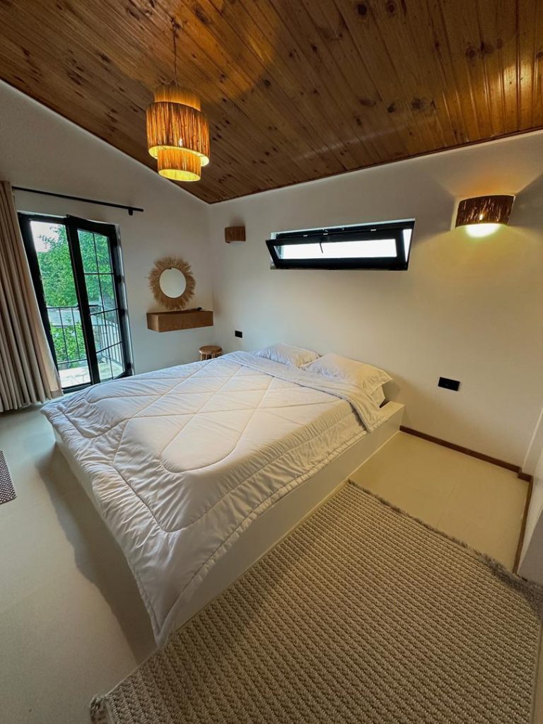 8c6df0bb-b22a-47fc-815b-d5b1dd5812b7