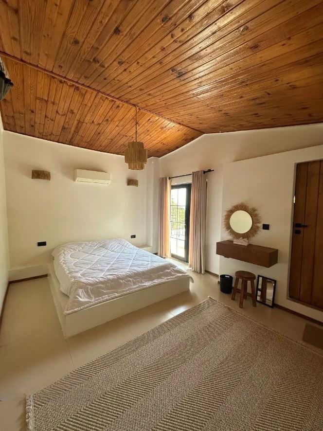 9d186736-e2f2-4108-871e-c1f80e3b0ade