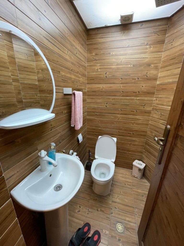 db6d6375-c8f0-4b3a-b07e-d8bc555eca64