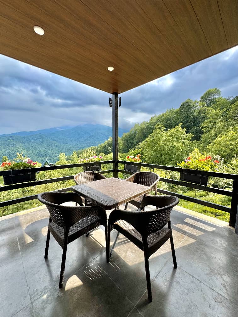 e5ad3318-90e9-4bca-8578-dff43e19a8f8