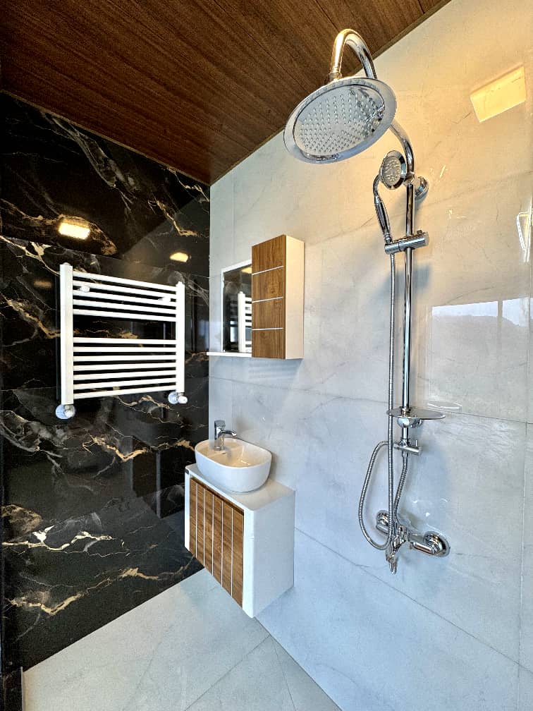 f2258bbb-a032-49fb-943d-0dd868270848