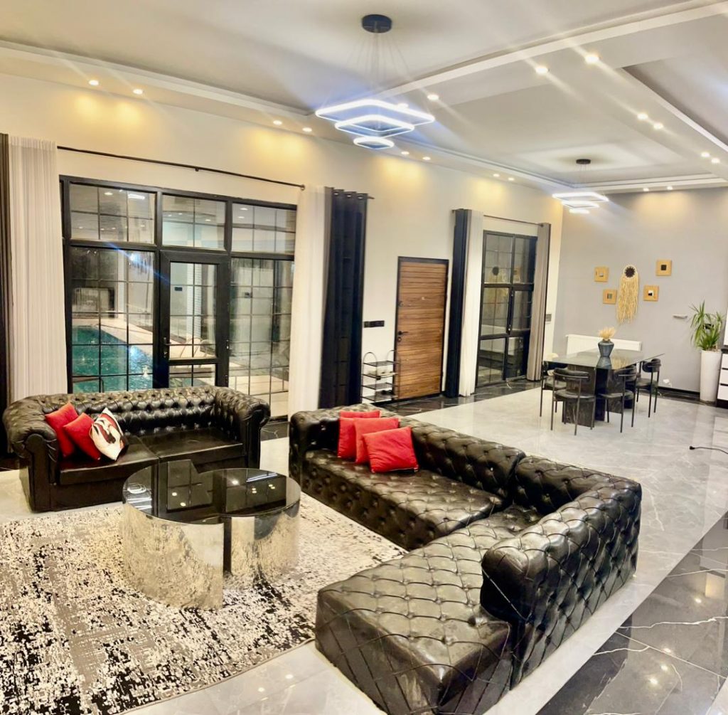 ab690029-f9e3-4a20-87ef-2755201fb45a