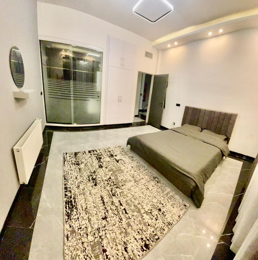 db0b846c-7bdd-48e4-8a68-27f4fec6dcc2