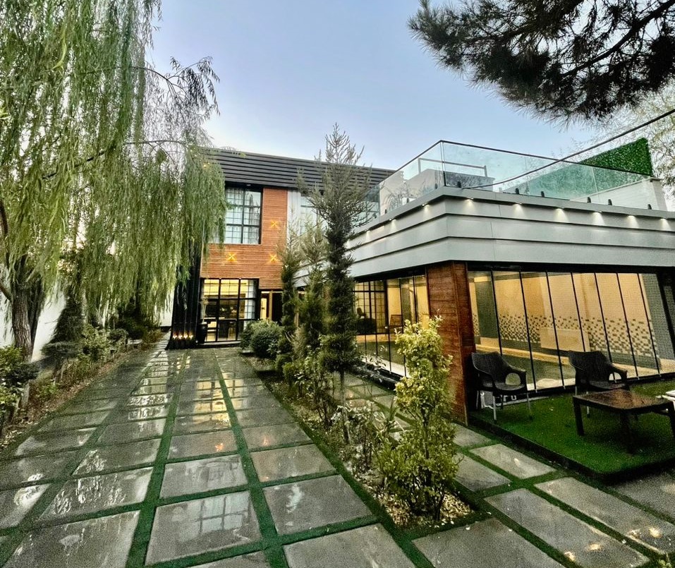 df8fa40b-fb9c-4780-bd88-694aa841324e