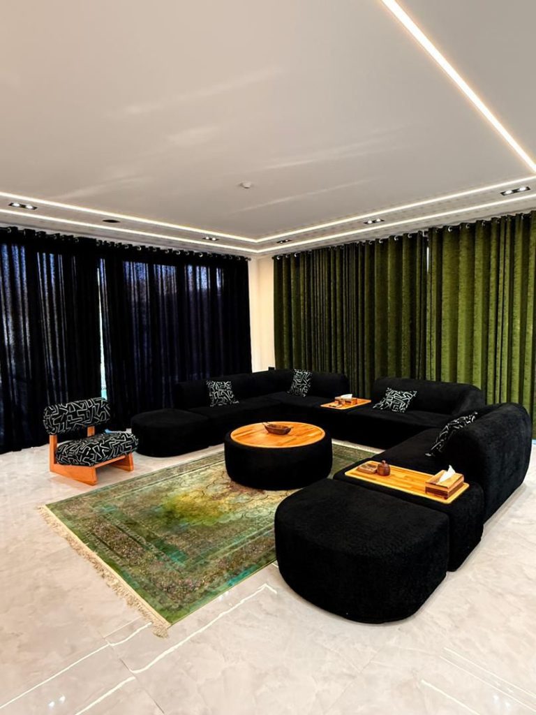 15ca3350-d627-4514-a300-e26b525a1c32