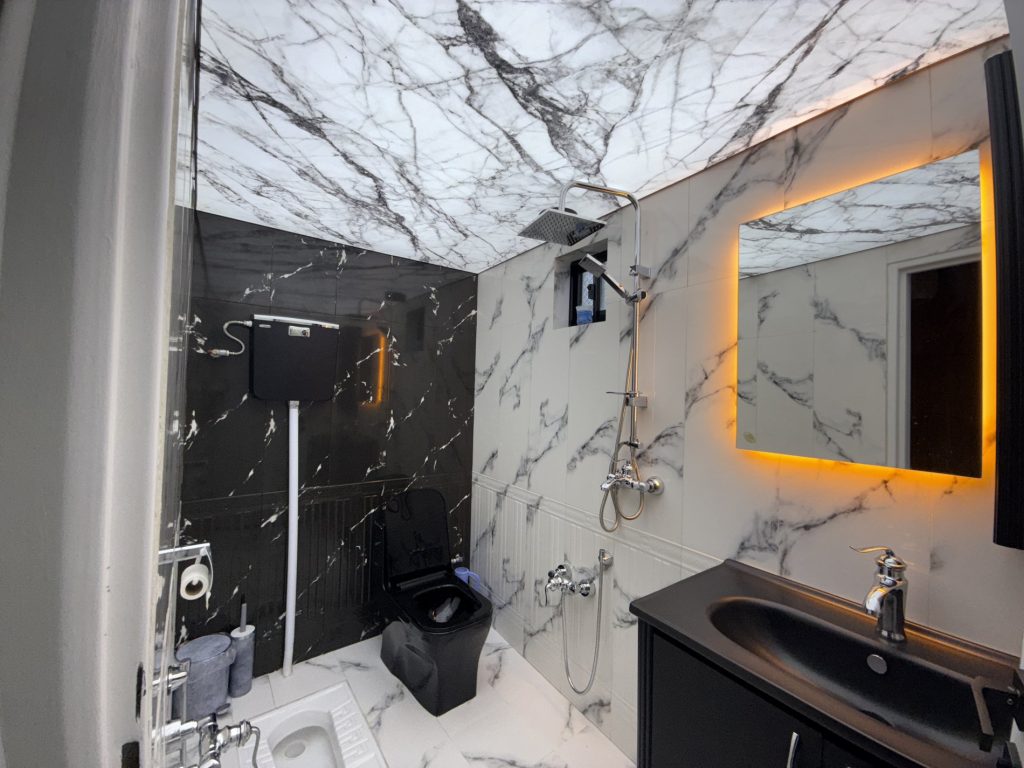 5a93ab58-d557-44da-be06-88027a35ae1b