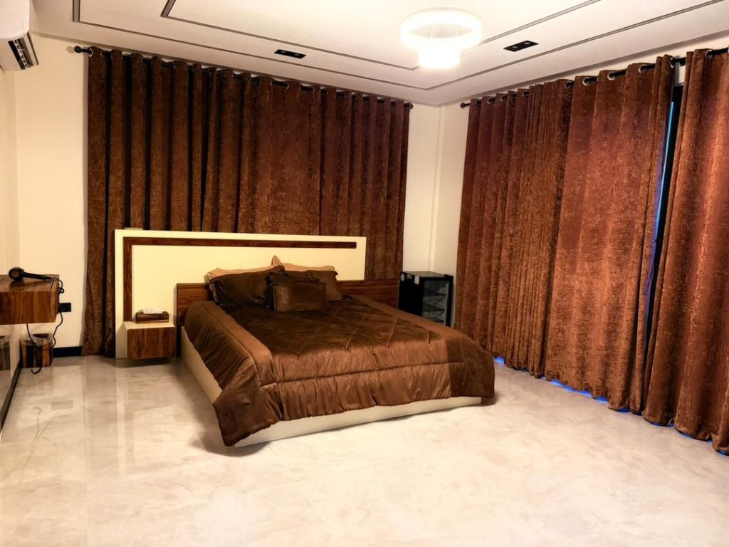 afdd2952-cf94-426e-8564-c1ab40aef47f