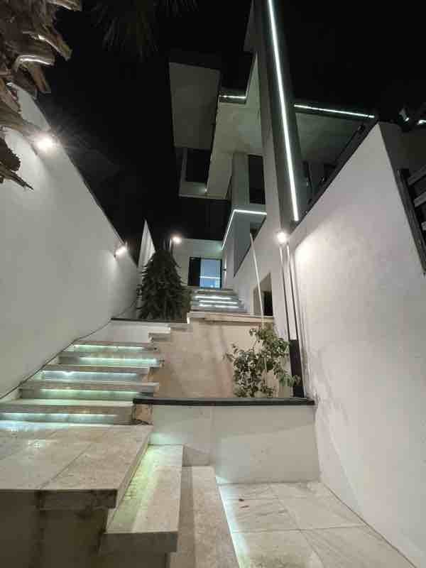 dc00922d-2465-4002-b6d9-79960cd74913