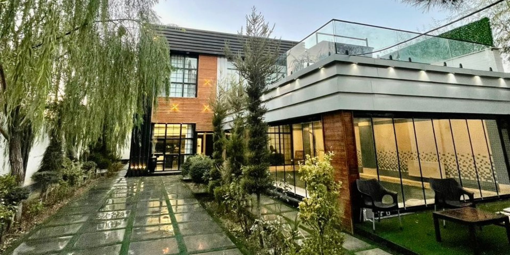 df8fa40b-fb9c-4780-bd88-694aa841324e